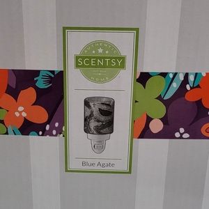 Scentsy Blue Agate Mini Warmer (NIB)